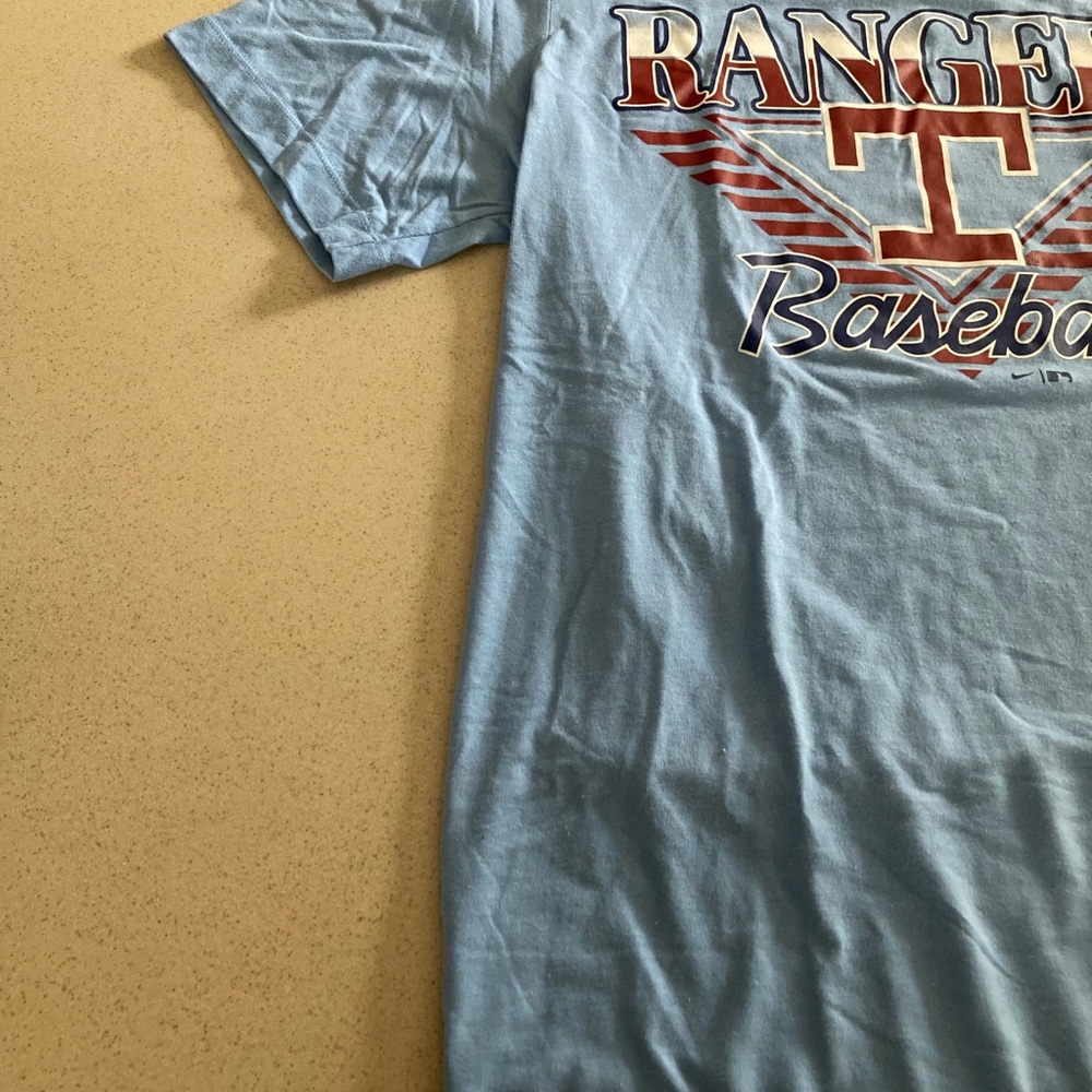 Texas Rangers Tshirt - Picture 3 of 8